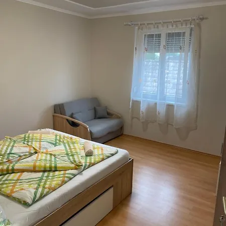 Guest house Pingvin Cukraszda Felso Szint Balatonmariafurdo