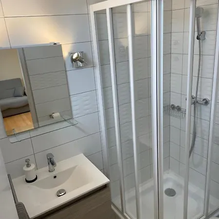 Pingvin Cukraszda Felso Szint Guest house Balatonmariafurdo