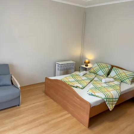 Pingvin Cukraszda Felso Szint