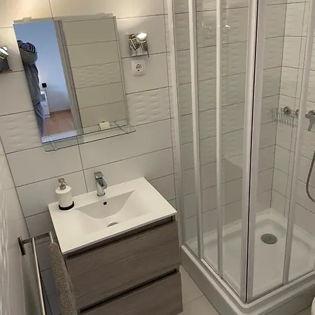 Pensionat Pingvin Cukraszda Felso Szint Balatonmáriafürdő