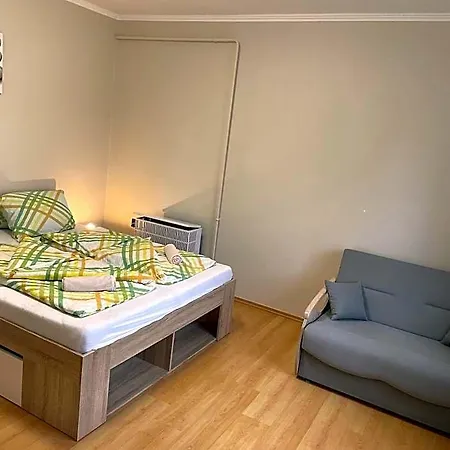 Guest house Pingvin Cukraszda Felso Szint 3*