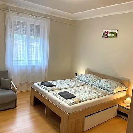 Guest house Pingvin Cukraszda Felso Szint Balatonmariafurdo