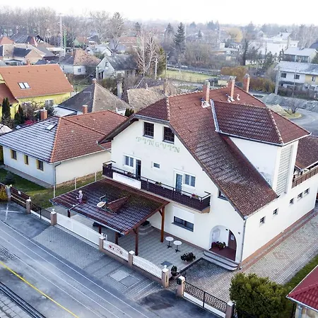 Pingvin Cukrászda Felső Szint