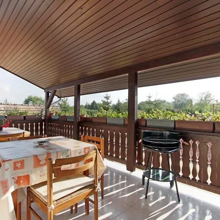 Pingvin Cukraszda Felso Szint 3* Balatonmariafurdo
