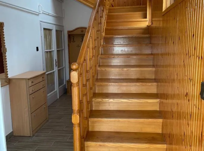 Pingvin Cukraszda Felso Szint