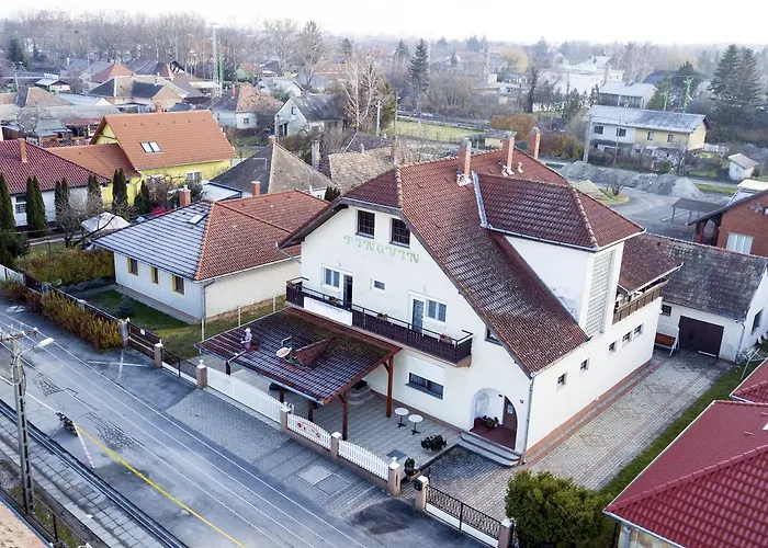 Pingvin Cukraszda Felso Szint